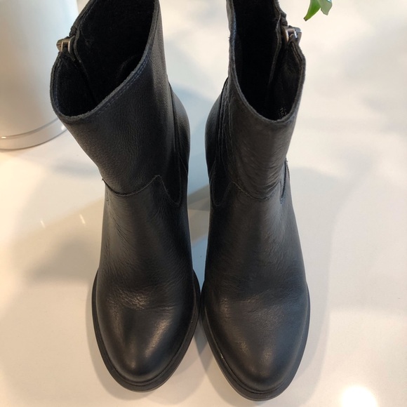 SOLD - Picture 4 of 6